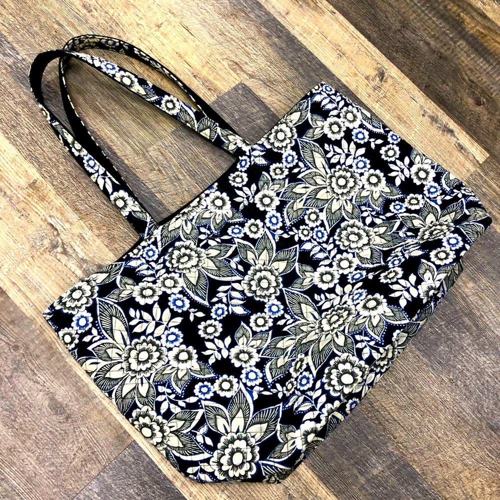 Large Vera Bradley Tote - Picture 3 of 12